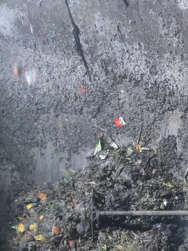 港闸污水池清理